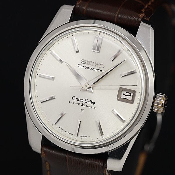 My God, what's Bond doing? - the Grand Seiko guy