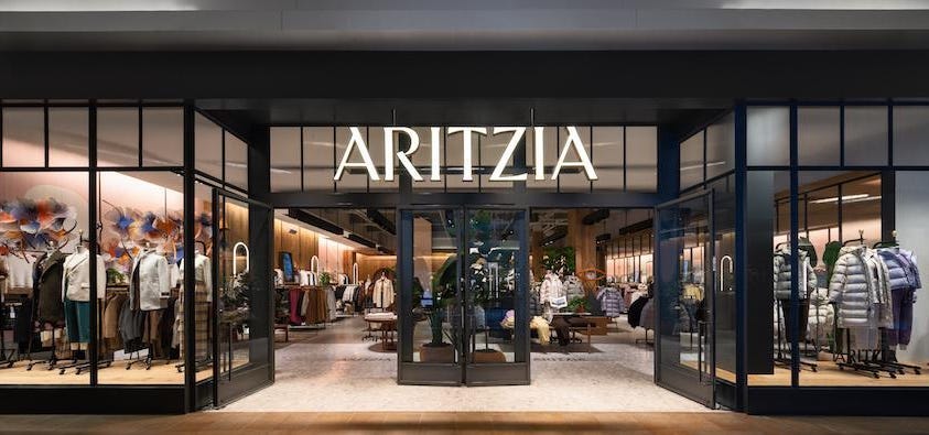 Canadian clothing brand aritzia top