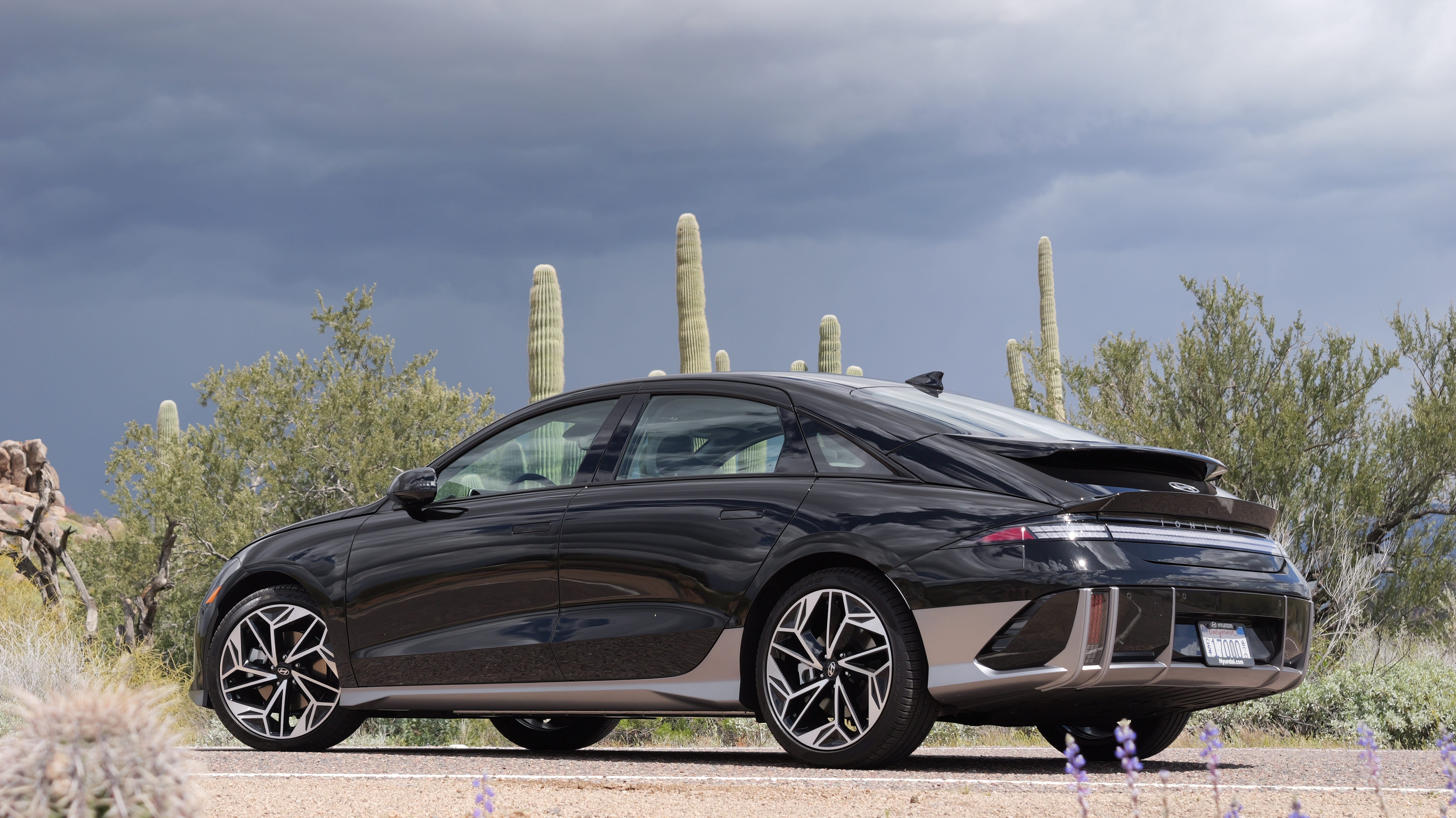 2023 Hyundai Ioniq 6 Review: 800-Volt Edge in the EV Market