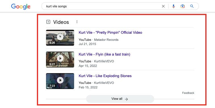 Carrousel de vidéos dans les résultats de recherche sur ordinateur.