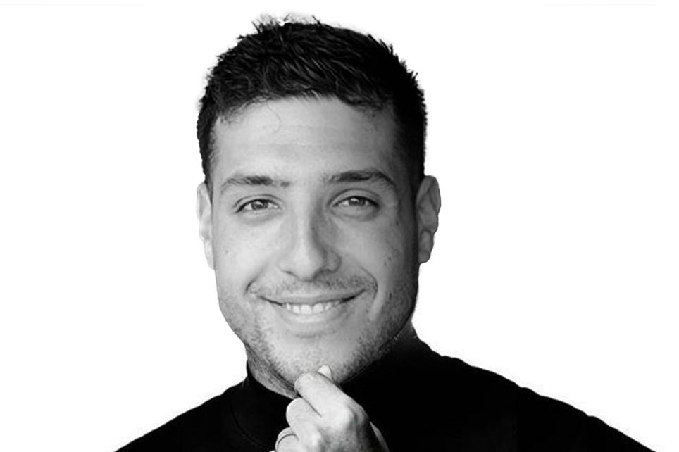 A person with his hand on his chin

AI-generated content may be incorrect.