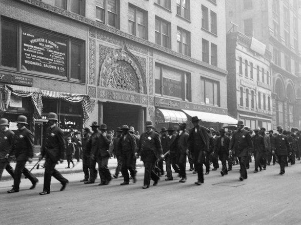 File:1905 Chicago Teamsters' Strike.jpg