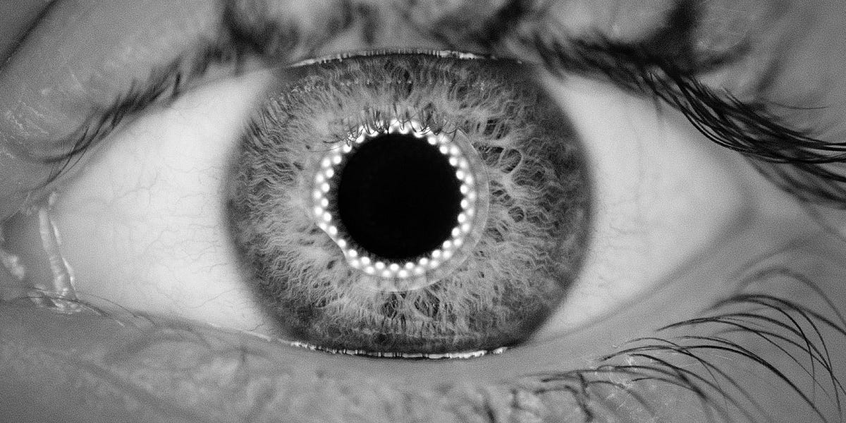 Thumbnail of Extremely Online ft. Taylor Lorenz: The History of Creators, Influence & The Social Internet