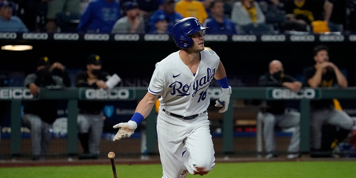 Mike Moustakas locked in as Royals third baseman for 2015, Dayton Moore  says