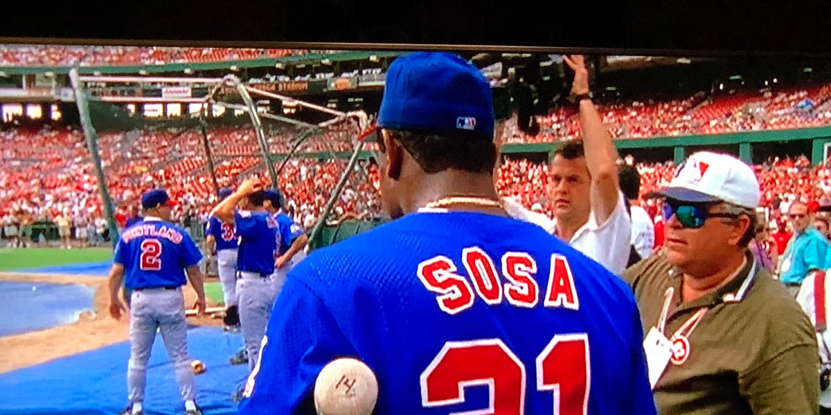 Did Sosa Alter Jerseys To Make Arms Look Bigger?