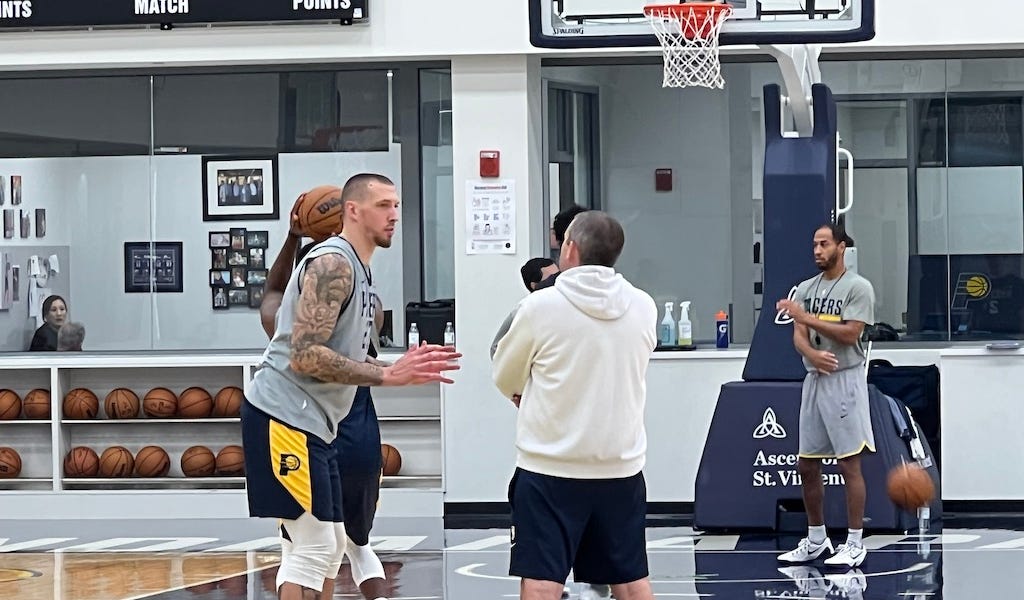 Daniel Theis diary: Dealing with knee injury, staying positive in