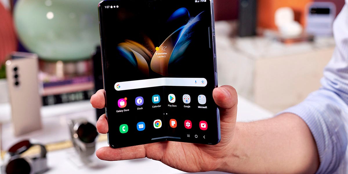 Samsung Galaxy Z Fold 4 review: it's up to the multi-task