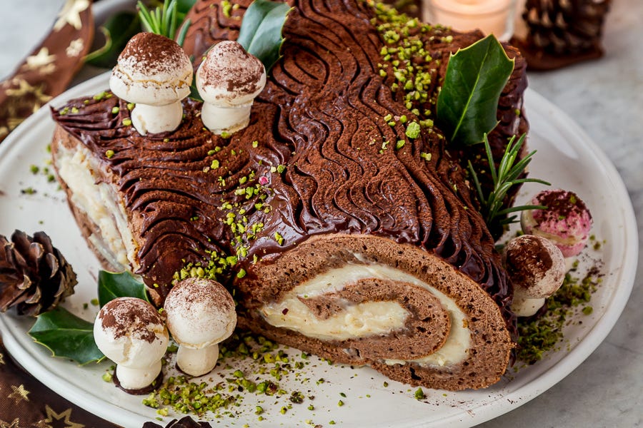 Tronchetto di Natale (Italian Yule Log Cake) - Cooking My Dreams