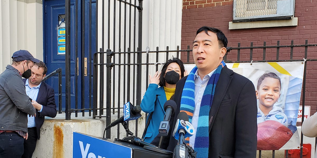 Is Andrew Yang the Doomer Candidate? (And What's a Doomer?)