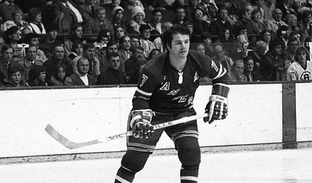 Phil Esposito Grew to Love Rangers Fans, Playing in New York