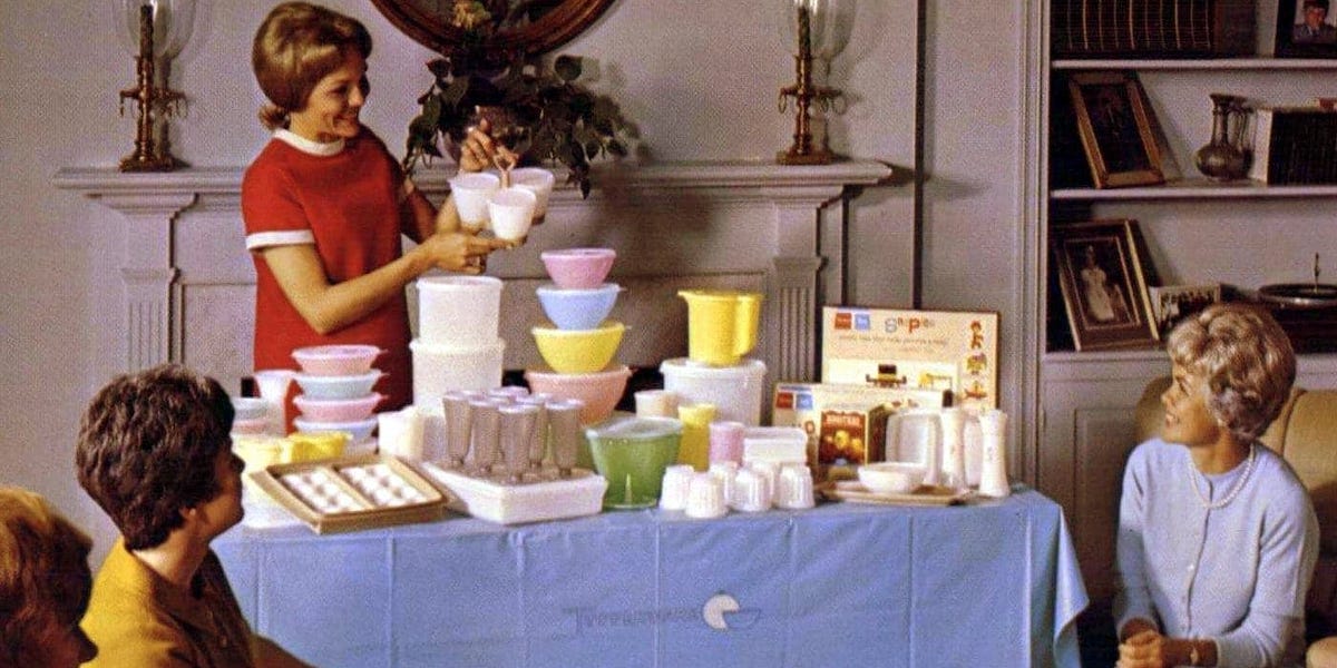 Vintage Tupperware: See 100+ retro plastic container styles, from the '50s  to the '80s - Click Americana