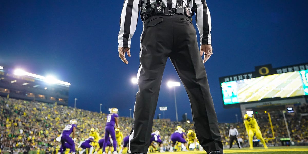 Canzano: Pac-12 officiating madness must stop