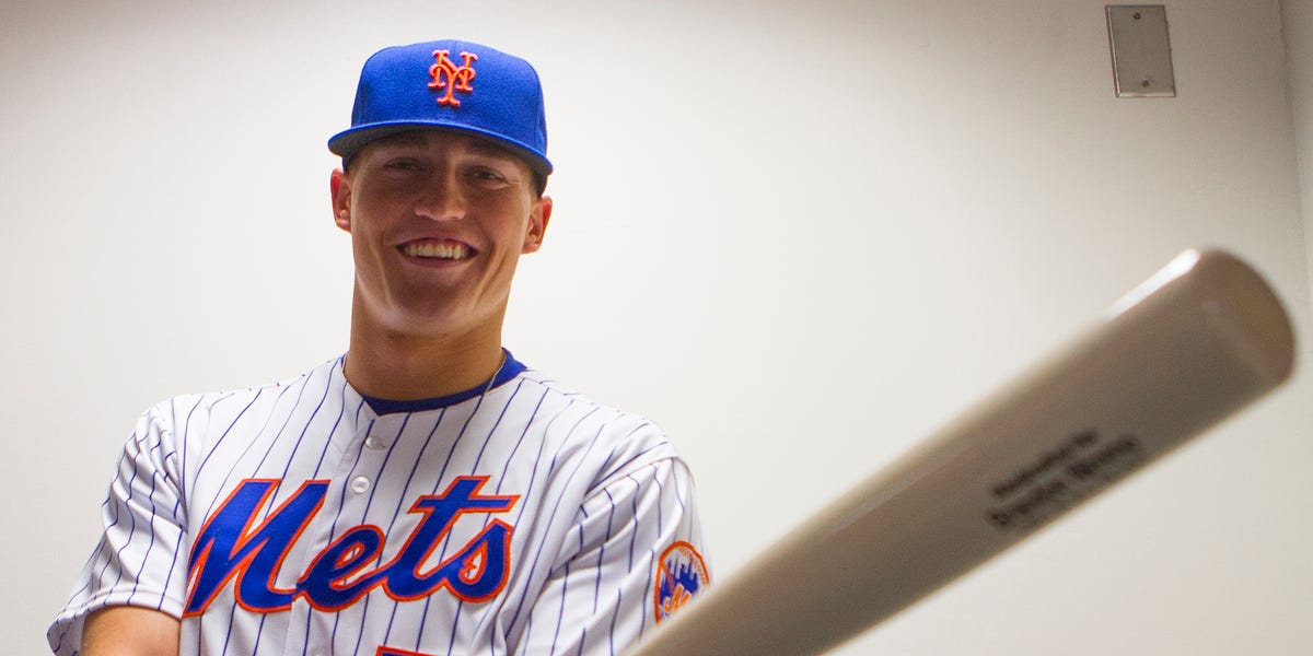 Jacob deGrom sees Rangers' vision for future, not past