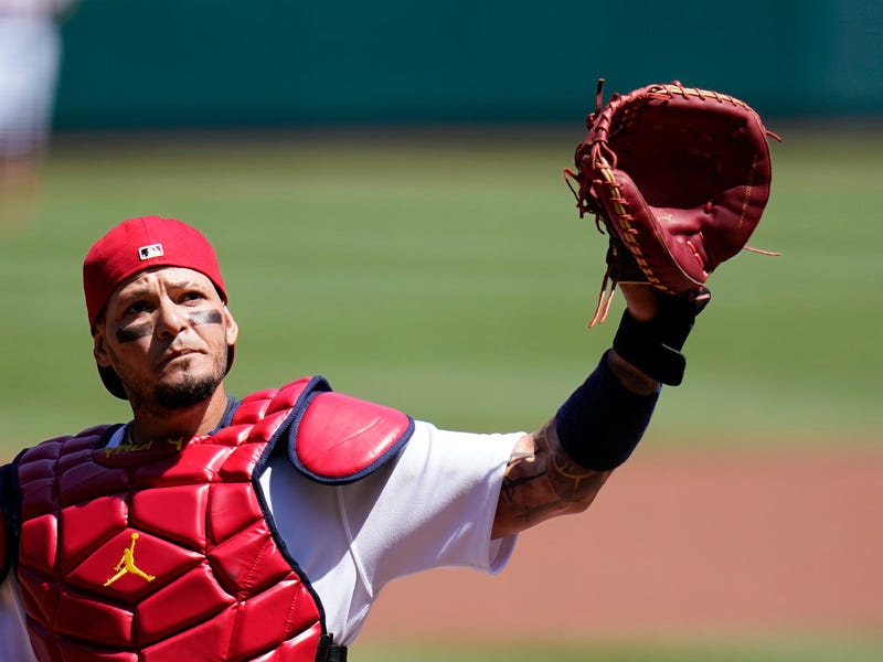 Puerto Rico's Gold Glove catchers on display in St. Louis as