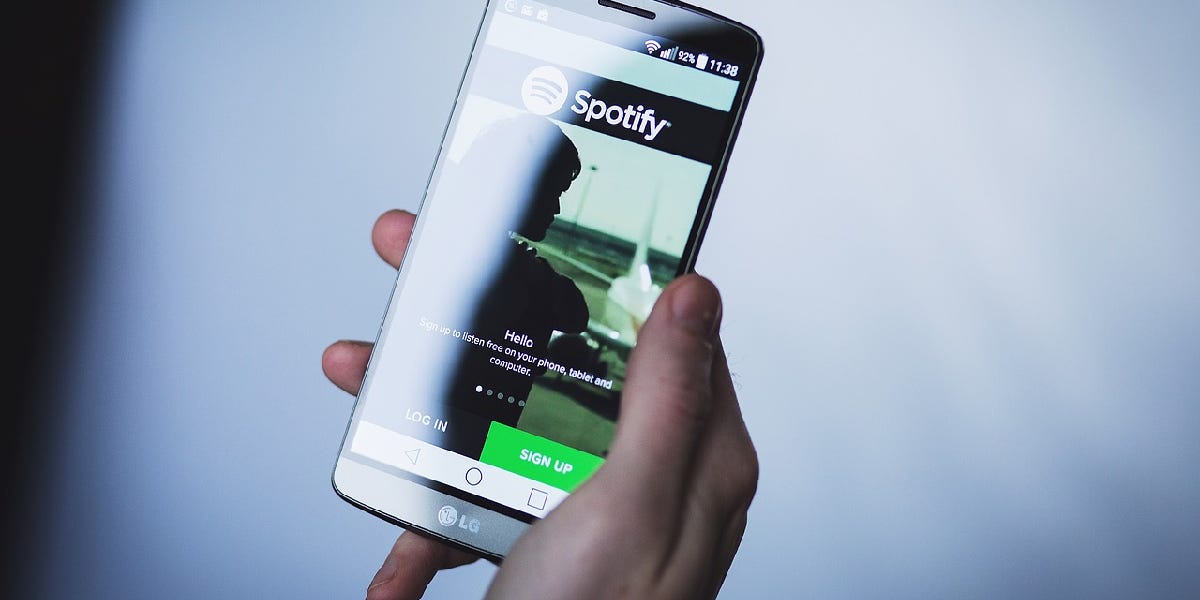 Thumbnail of Why most podcasters will benefit from the platform wars