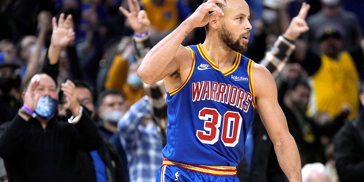 Curry goes for 50, but Warriors fall well short; drop to 0-8 on the road