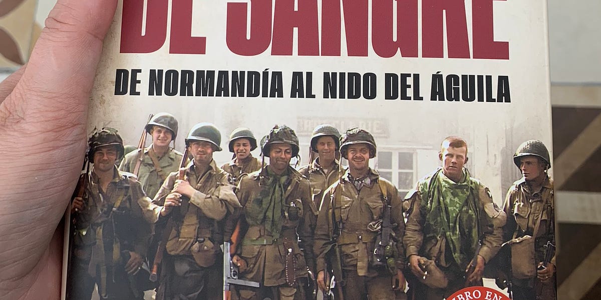 Hermanos de sangre: De Normandía al Nido del Águila (Spanish