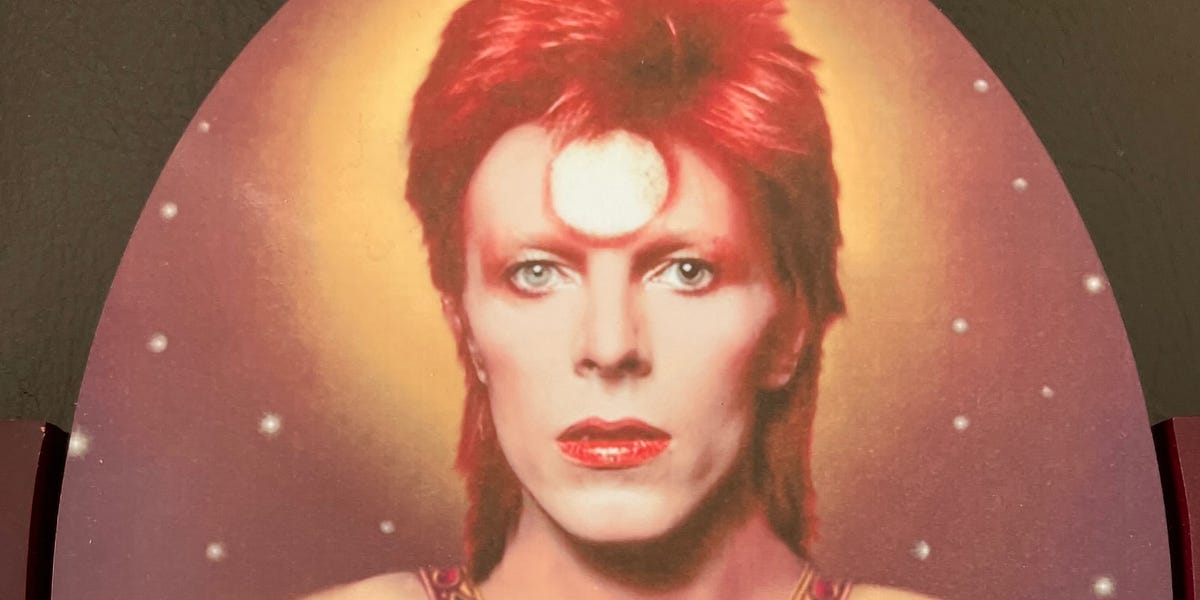 A Portrait of David Bowie as an Alienated Artist