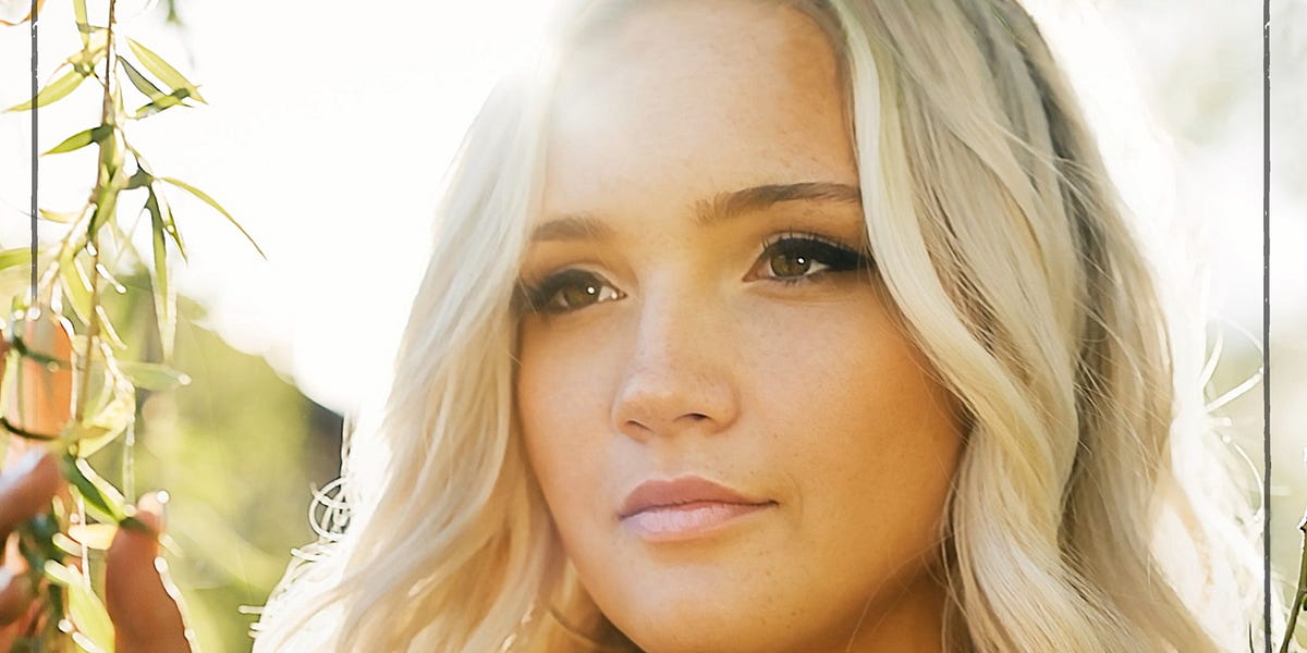 Rachel Holt: "How Dare Me" Music Review