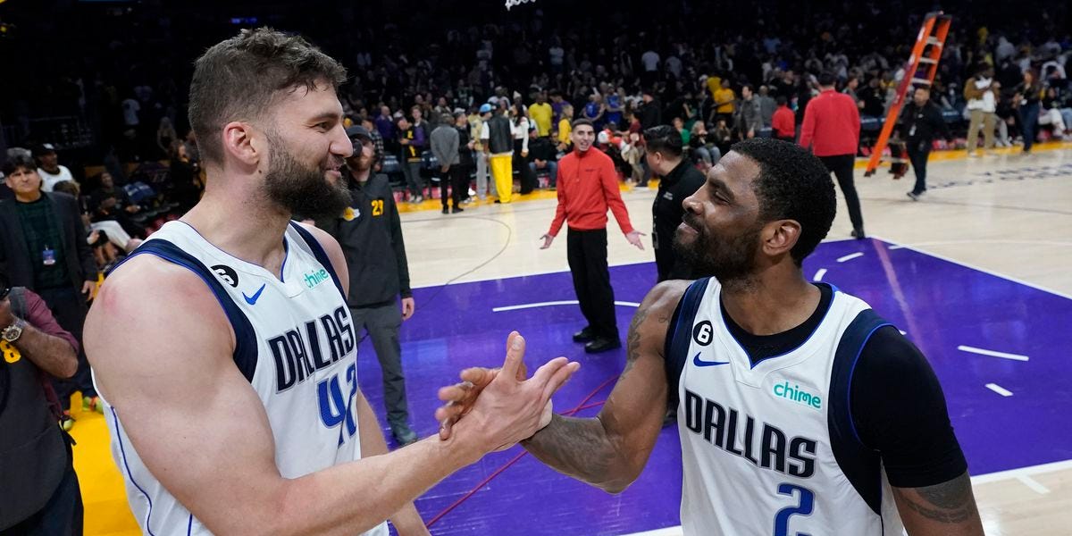 Kyrie and Kidd celebrate Kleber 'redemption shot' - video Dailymotion