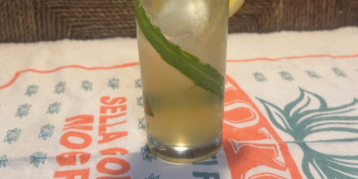 Welcome To Wonkette Happy Hour, With This Week’s Cocktail, The White Linen! Welcome To Wonkette Happy Hour, With This Week’s Cocktail, The White Linen!