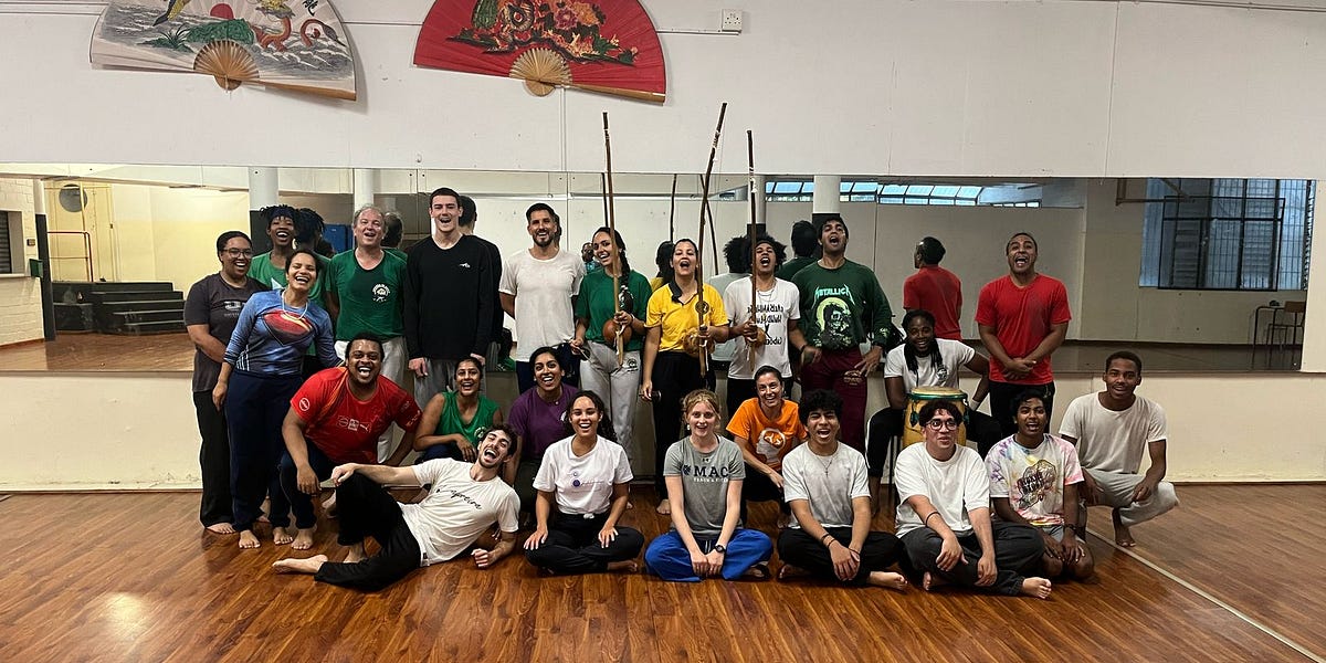 UCT CapoeiraによるDancing Martial Artsの紹介