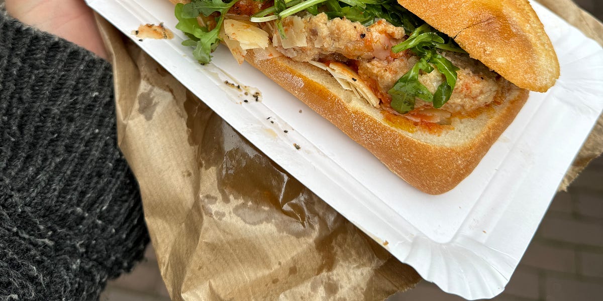 Eating Amsterdam, on a budget. by Tomek Moss Smaak