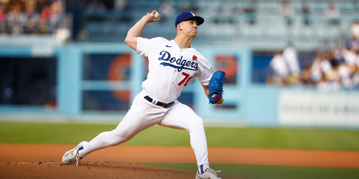 Free for All Readers: Dodgers vs Yankees Sunday Night Baseball Chat