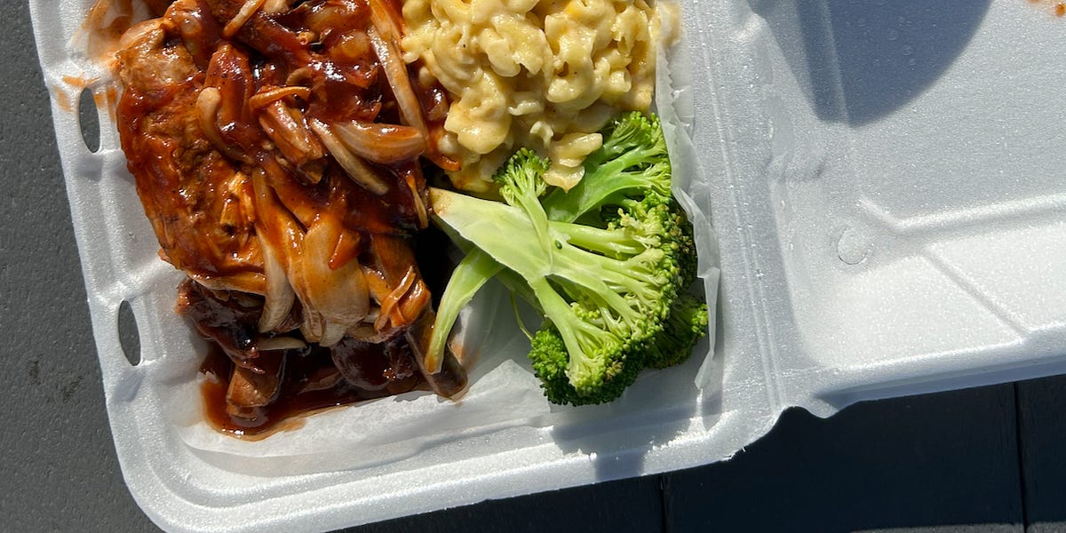 🍕 YearRound Restaurants that Stay Open on MV 2025