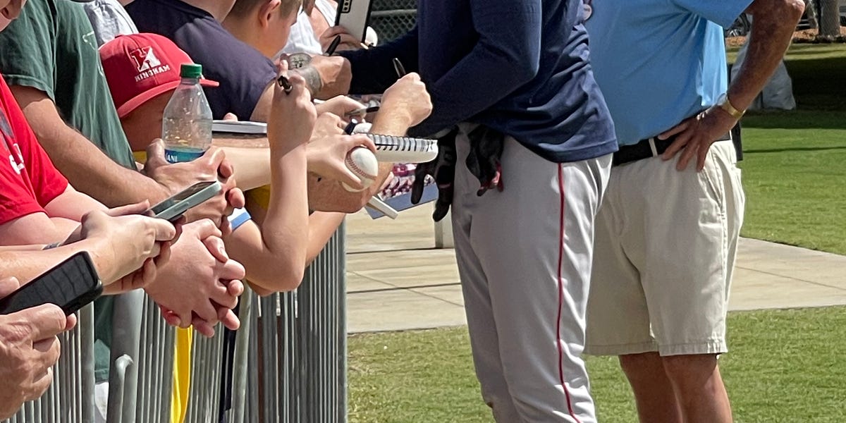 Red Sox's Triston Casas: Painting nails this season, they look great