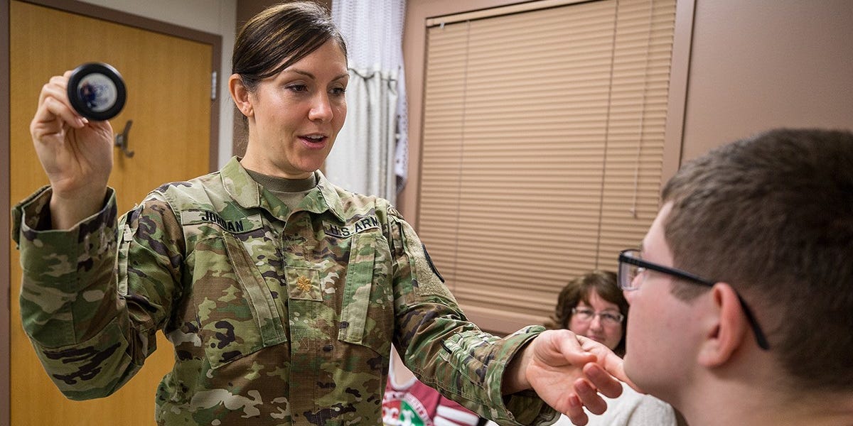 Army doctor: "I've seen a career's worth of serious medical problems in the last 2 years--it's all caused by the COVID vaccine"