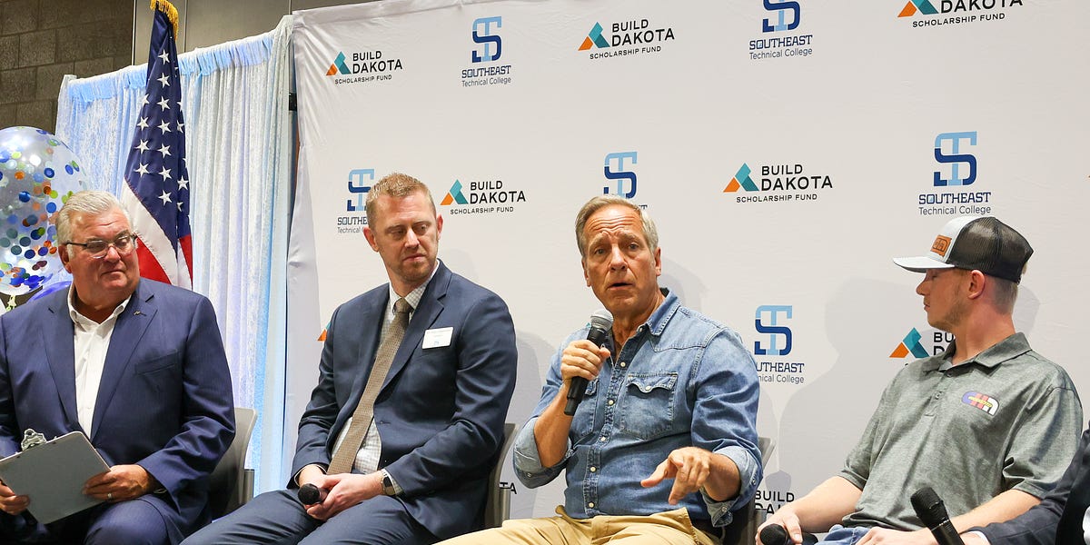 ‘Dirty Jobs’ star Mike Rowe says South Dakota ‘crushing it’ with Build Dakota Scholarship