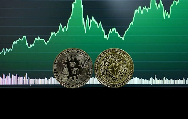 Indonesia’s Crypto Boom🚀, Sea & J&T’s Big Milestone💰, More Startup Shakeups📉