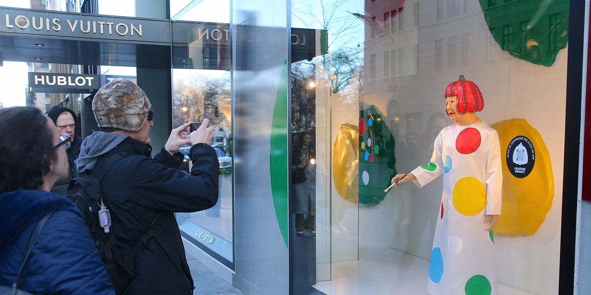 A World of Polka Dots: Yayoi Kusama installation at the Champs