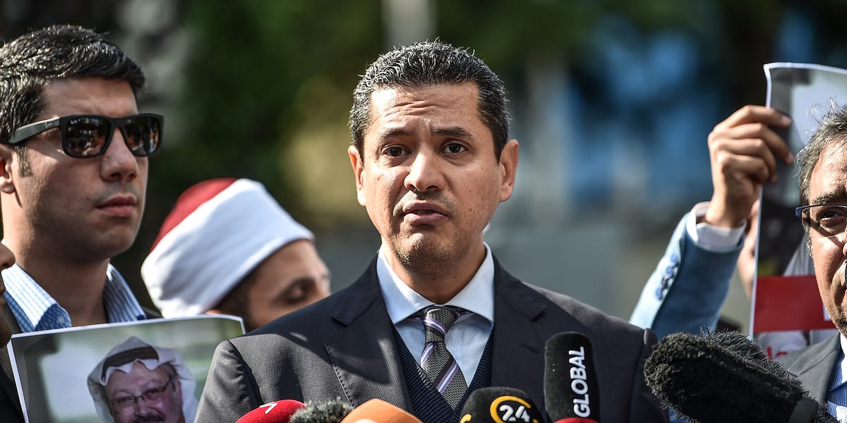 Exiled Poet Faces Torture After UAE Extradition