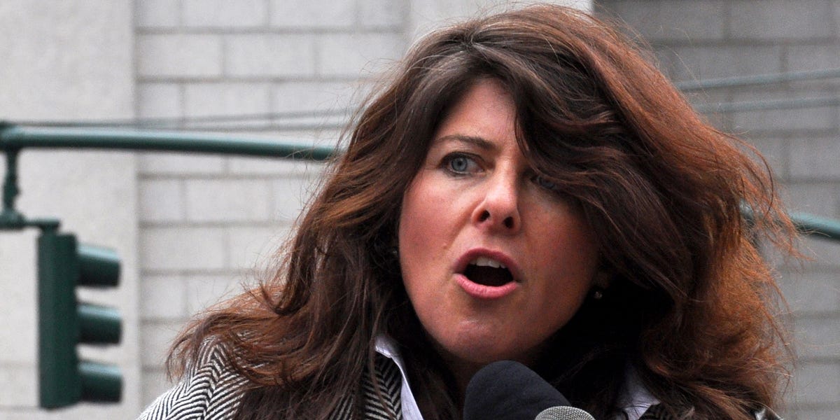 Despite my disinterest in her work, author Naomi Wolf is popular enough that I find her impossible to avoid from time to time. Recently, she’s been 