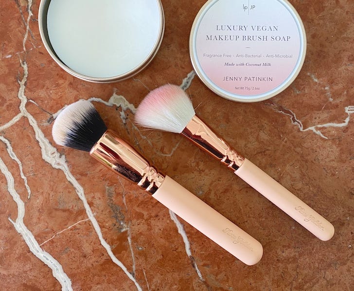 How to clean your makeup brushes - by Sarah James - Whoorl