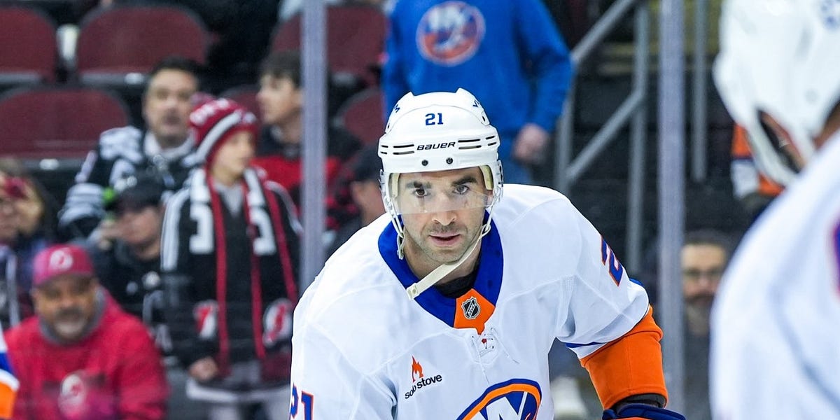 Kyle Palmieri's Commitment To Islanders Remains Strong Despite Missing Playoffs