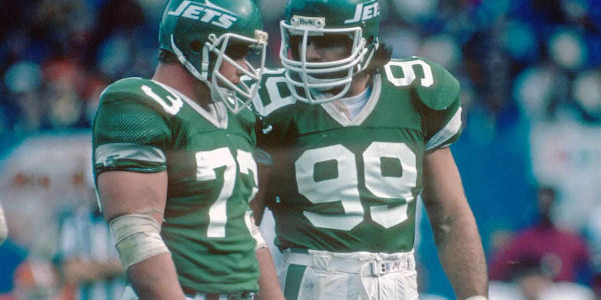 A Deep Dive on the Eagles' Kelly Green Uniforms