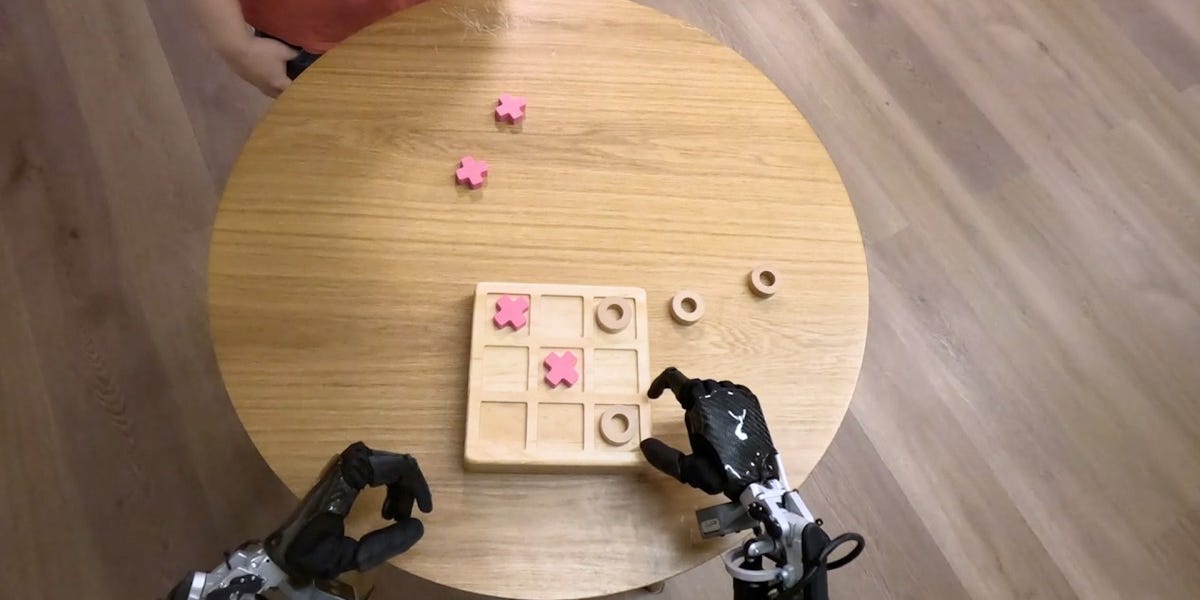 上周人工智能动态 #303 - Gemini Robotics、Gemma 3、CSM-1B