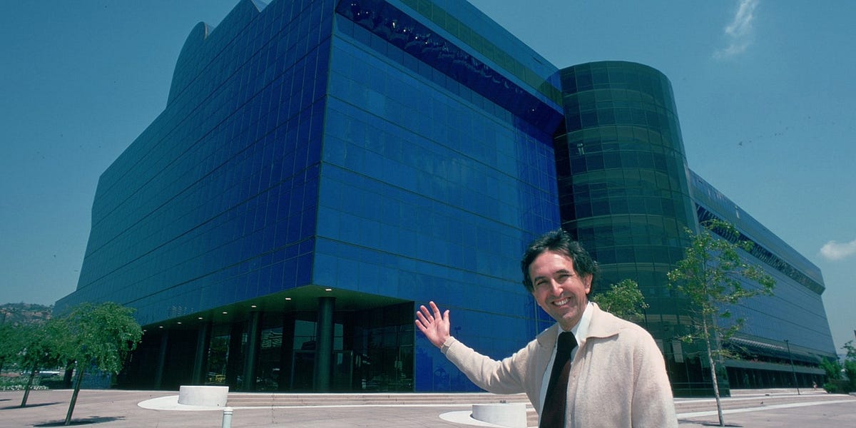 Cesar Pelli - by Pedro Joaquín Martínez Zellner