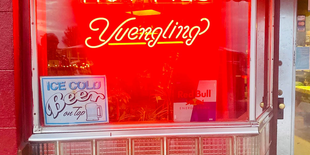 In Search of Hot Pie The Mix with Robert Simonson