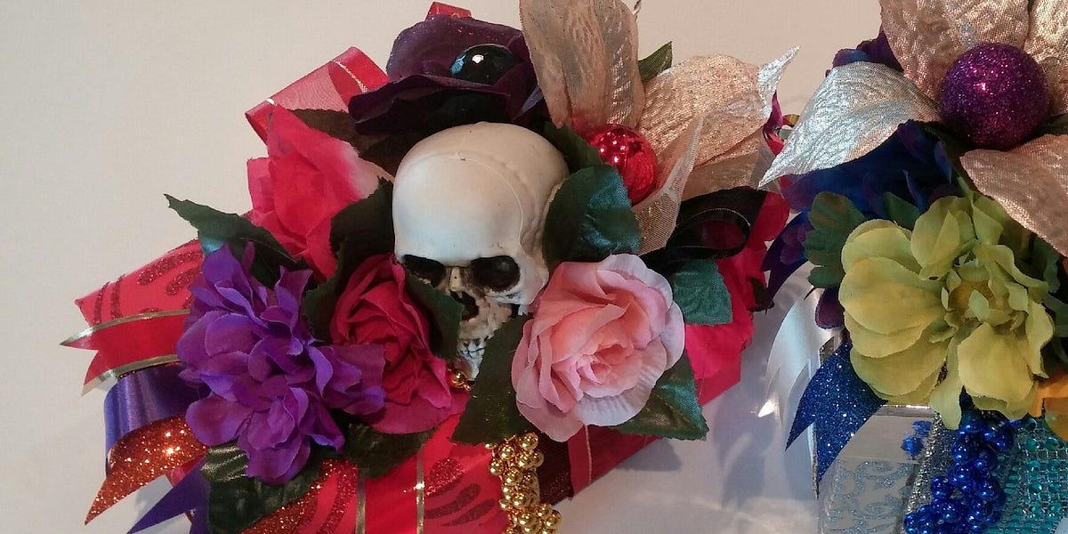 A HeadsUp Halloween Chuck Palahniuk's Plot Spoiler