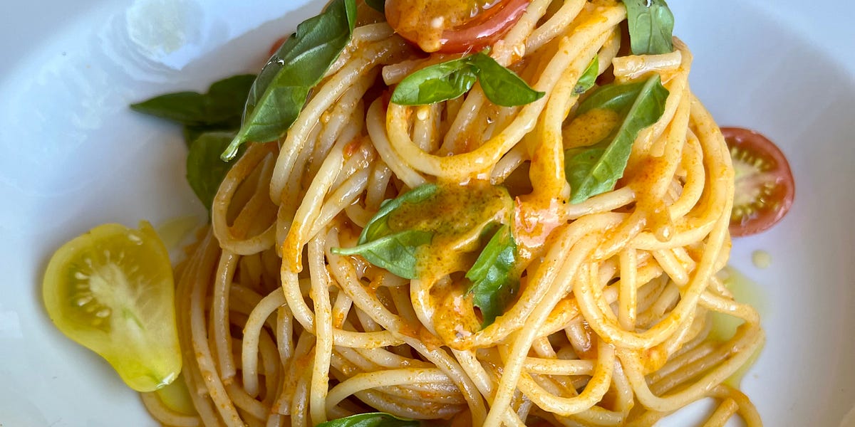 Spaghetti avec sauce tomate du jardin