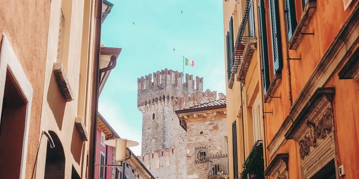 The History Behind Doors in Europe by Seun Shokunbi