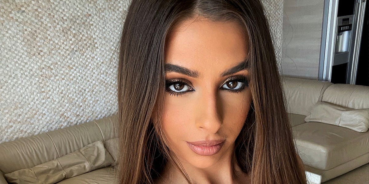 Comments Sunday Funday ☺️ by Eva Savagiou