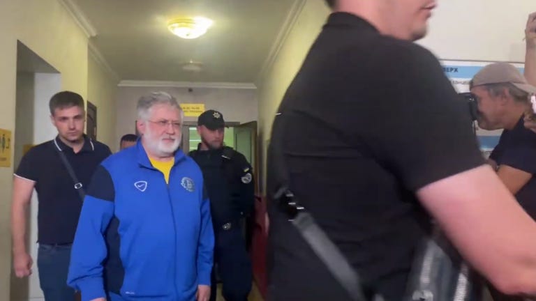 Letartóztatták Zelenszkij egykori támogatóját, az ukrán oligarcha, Igor Kolomojszkijt Letartóztatták Zelenszkij egykori támogatóját, az ukrán oligarcha, Igor Kolomojszkijt