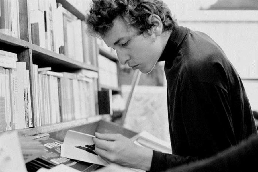 A Deep Dive Into Bob Dylan Setlist Data by Ray Padgett