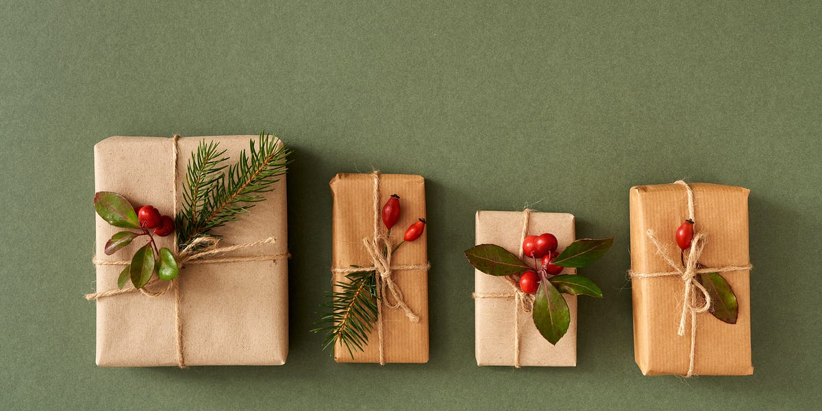 Christmas gift store for unofficial relationship