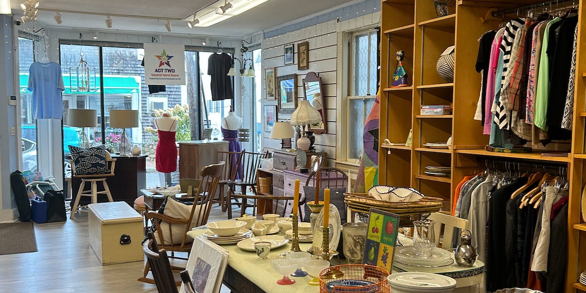 🕰️ Roundup Thrift, Antique + Vintage Stores of Martha's Vineyard (2023)